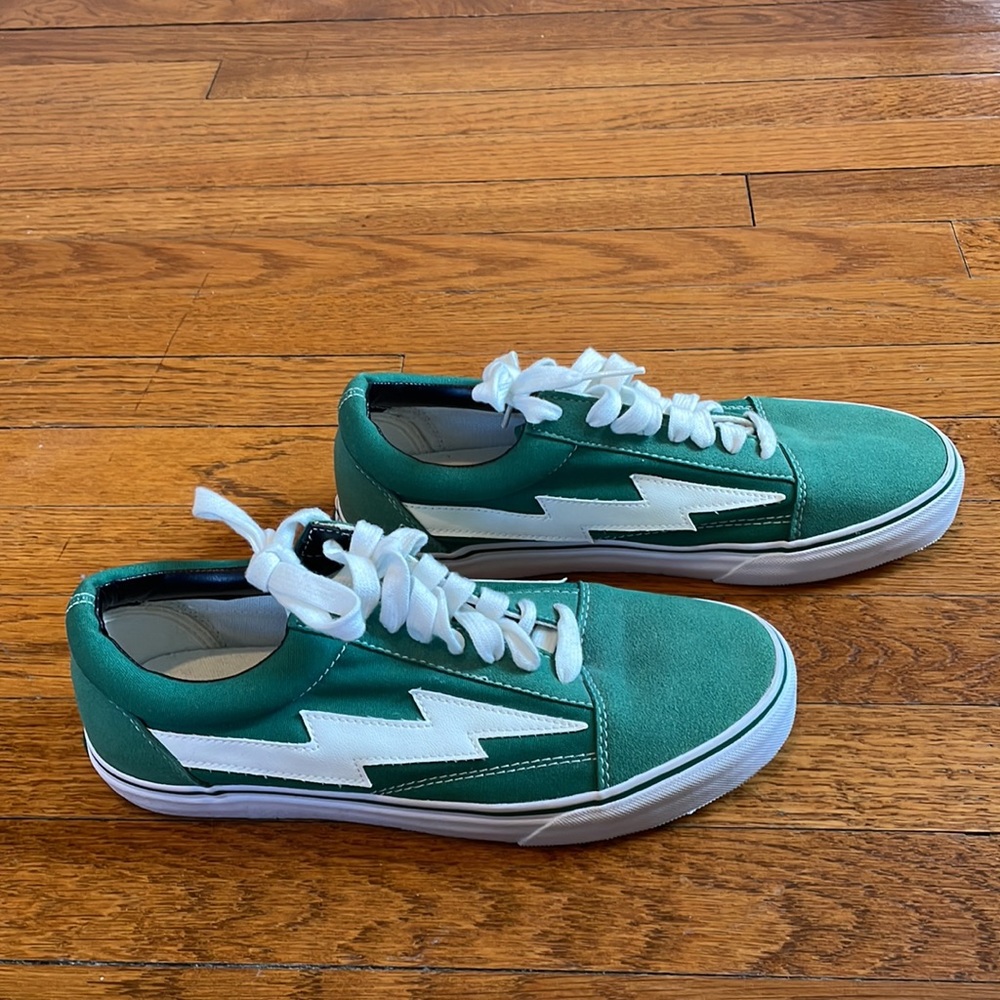 Revenge x Storm sneakers in green. Size 9. EUC. - Picture 2 of 6